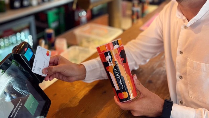 Repoharakkal újít a Mastercard