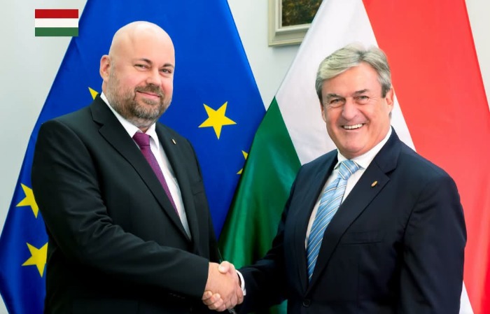 Az RTL-től igazolt sajtófőnököt Kapitány István minisztériuma Litauszky Balázs személyében