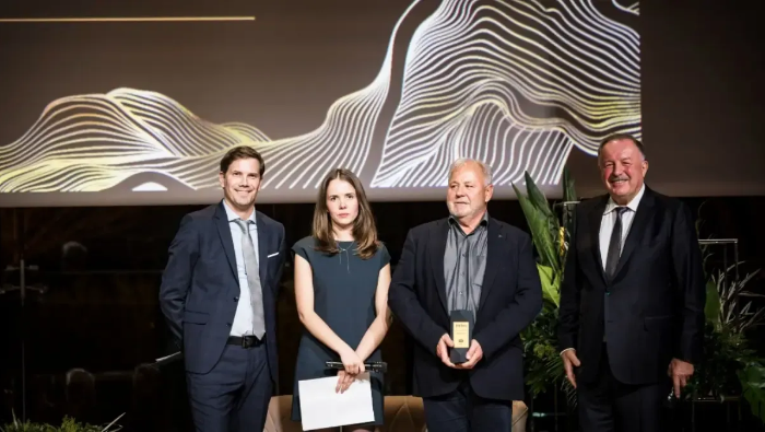 Fenntarthatósági díjat nyert a KÉSZ Csoport a Forbes Magyar 100 Gáláján