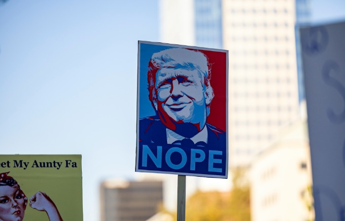 Trump kitiltotta, a bíróság visszaengedte a Fehér Házba a CNN-t és más médiumokat